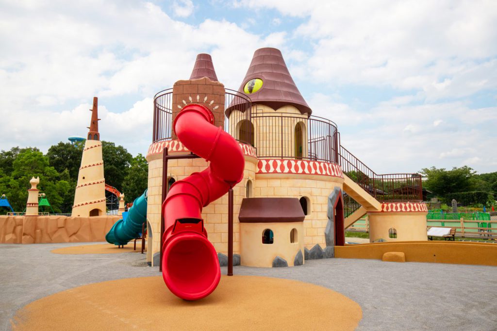 猫の城遊具 ©︎Studio Ghibli