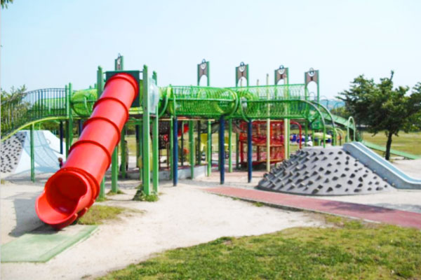 大芝生広場 子ども遊具