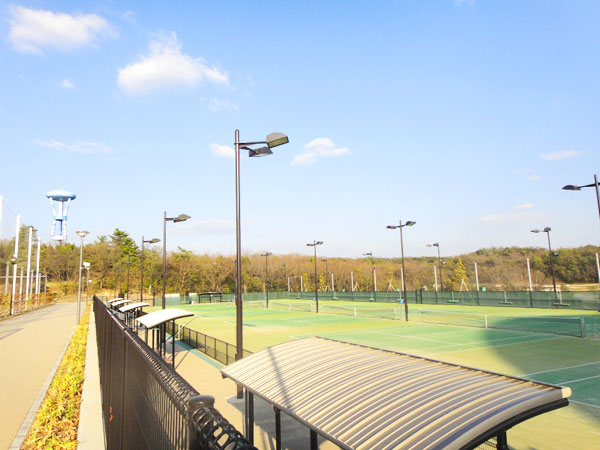 庭球場 フットサル場 テニス兼用 要予約 おでかけナビ 名古屋と愛知の公園であそぼう